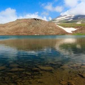 تور صعود به قله آراگاتس ارمنستان و آشنایی با دریاچه کاری 