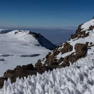 تور صعود به قله کلیمانجارو و شناخت بهترین فصل صعود به قله 