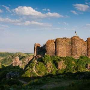 تور صعود به قله آراگاتس ارمنستان و آشنایی با اماکن تاریخی ارمنستان